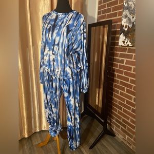 NWOT- Blue 2 piece loungewear set